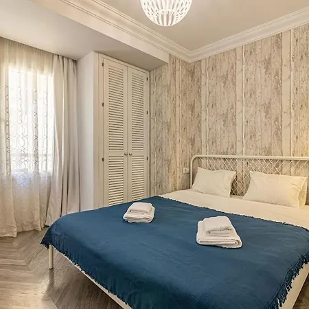 Historic Center Chic Gem With Balcony *