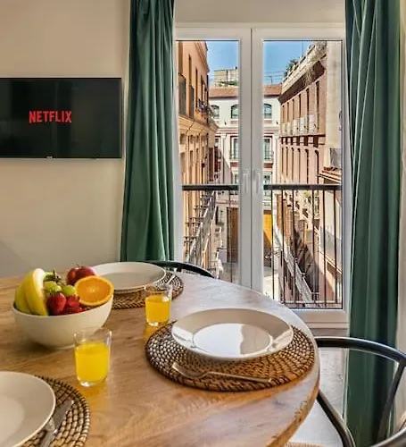 Historic Center Chic Gem With Balcony Apartment *