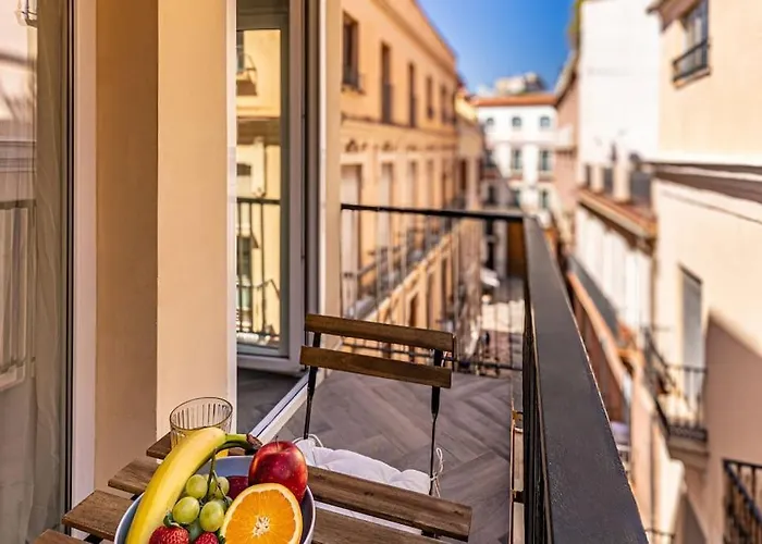 Apartment Historic Center Chic Gem With Balcony *